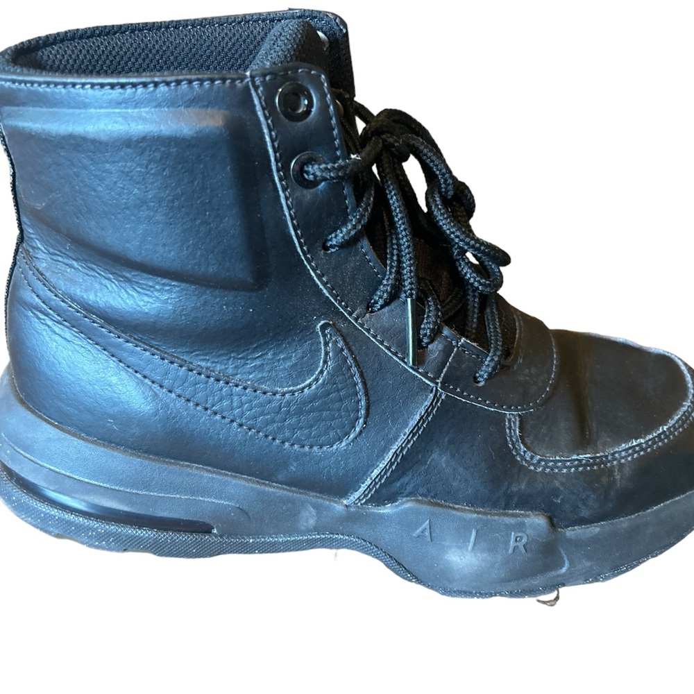 Nike Manoa Big Kids Boots